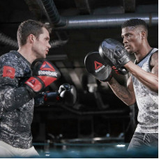 Боксерські рукавички Reebok Combat 10oz red/black, код: RSCB-10110RD-10